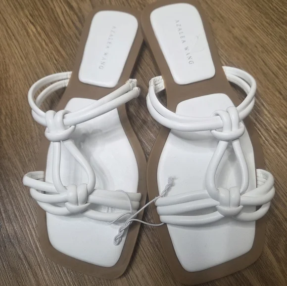 Azalea Wang White Women's Sandals Size 8 New New - Picture 2 of 6